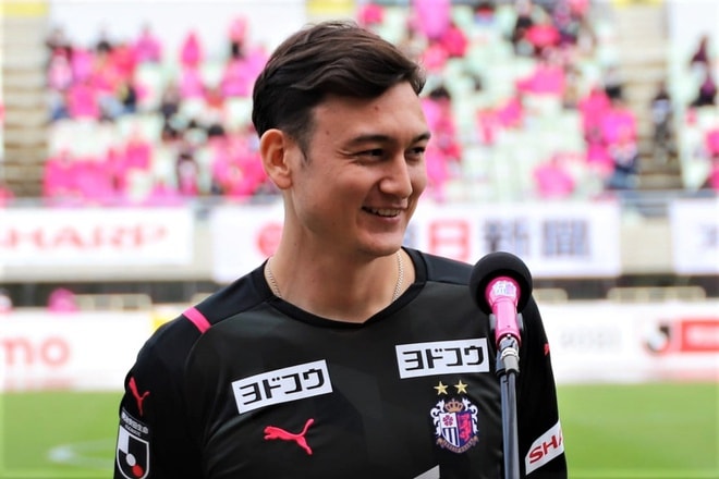 Thủ thành Đặng Văn Lâm ra mắt đội bóng Nhật Bản. Ảnh: Cerezo Osaka