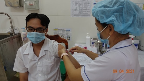 Đến nay đã có gần 107.000 người Việt Nam được tiêm vaccine phòng SARS-CoV-2