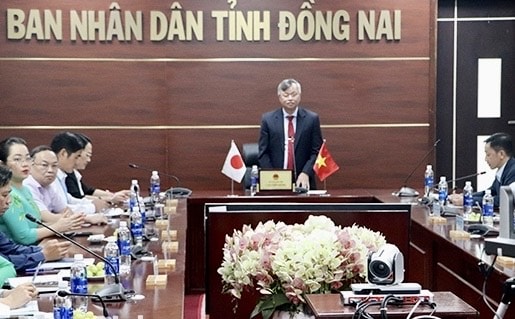 Chủ tịch UBND tỉnh Cao Tiến Dũng phát biểu tại lễ ký kết dưới hình thức trực tuyến