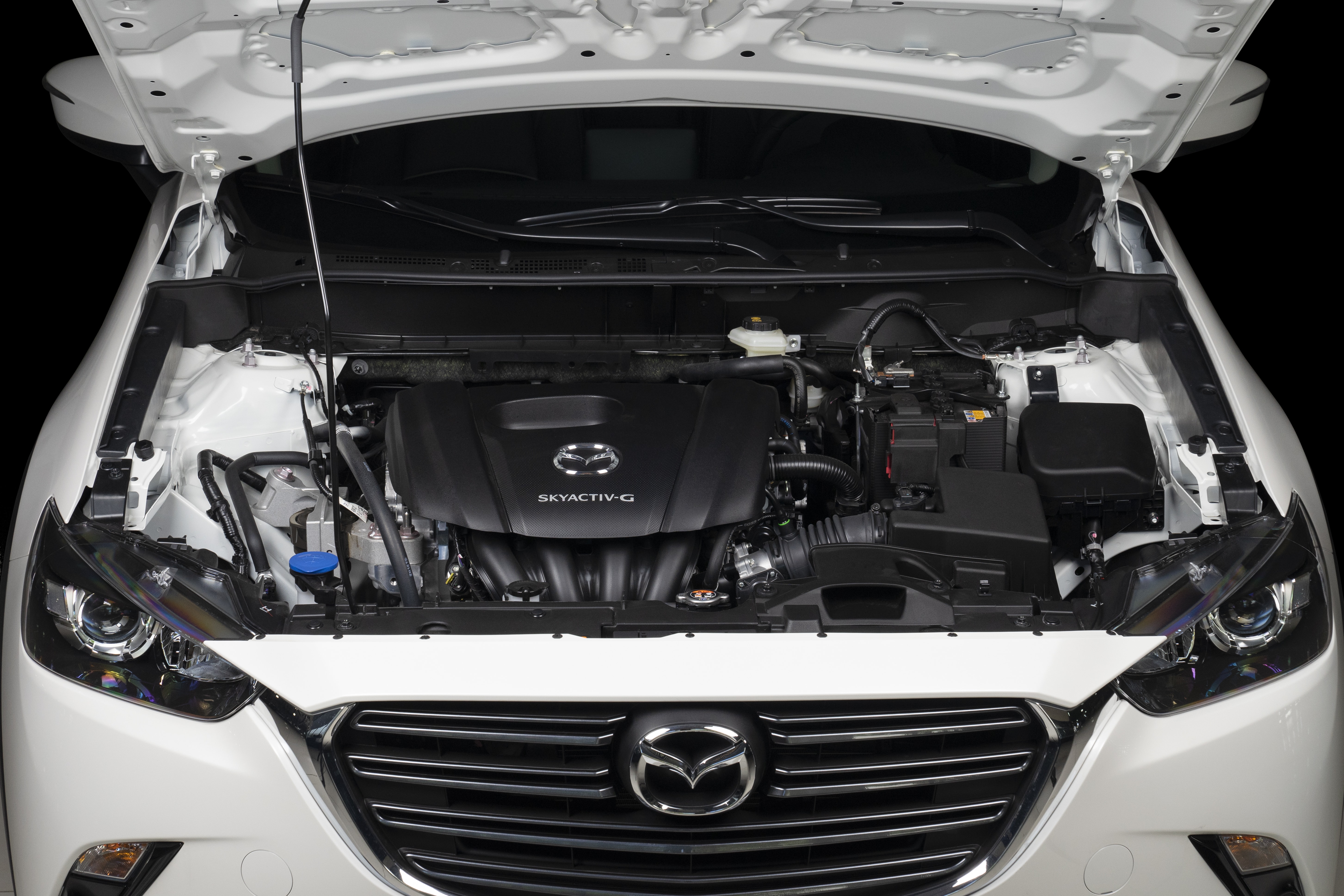 Động cơ xăng SkyActiv-G 1.5L thế hệ mới. Ảnh: Mazda