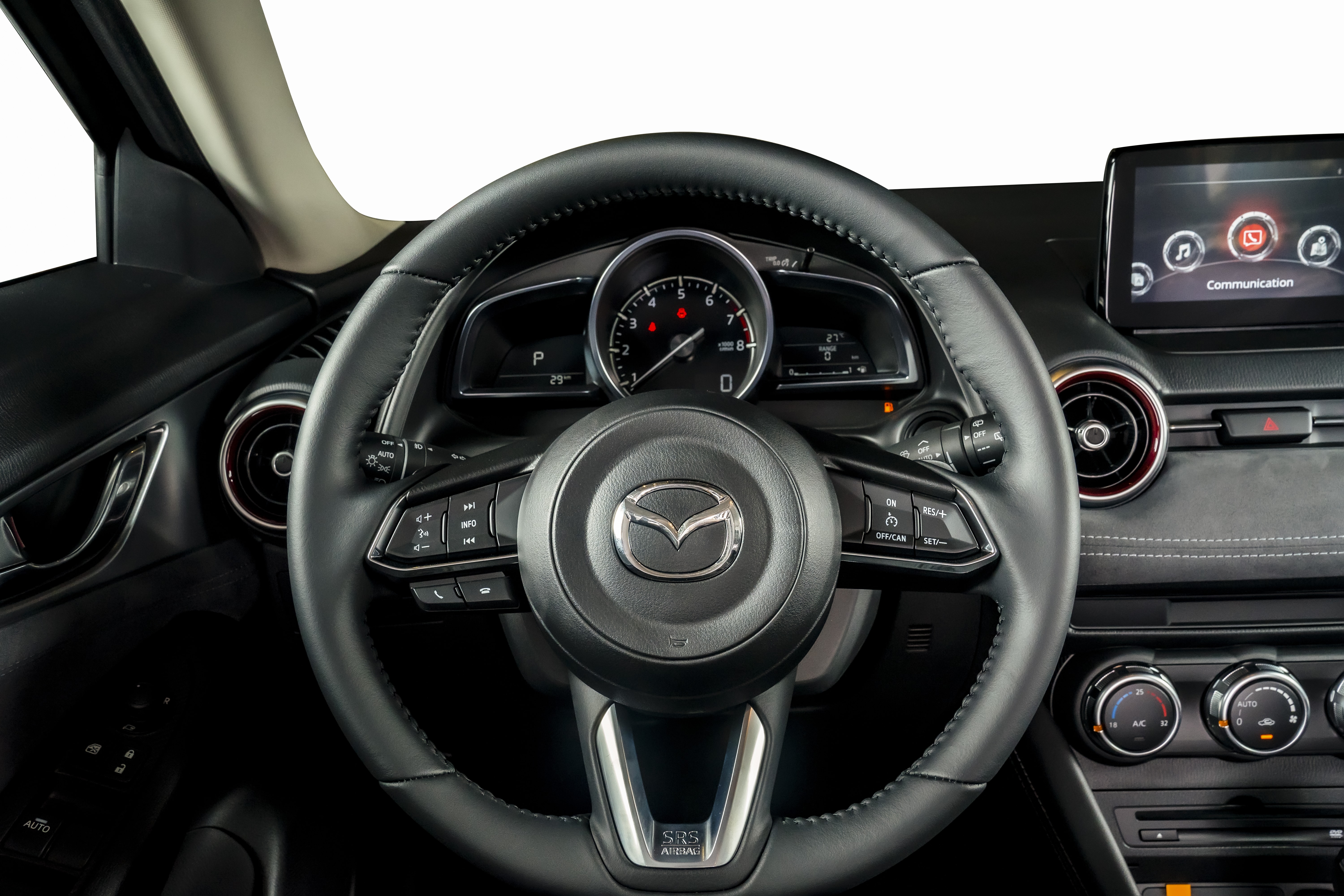 Màn hình hiển thị tốc độ trên kính HUD. Ảnh: Mazda