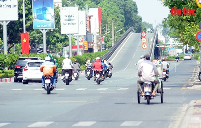 Đợt nắng nóng này ở các tỉnh Bắc Bộ và Trung Bộ có khả năng kéo dài đến khoảng ngày 25/4. (Ảnh: Báo Tin tức)