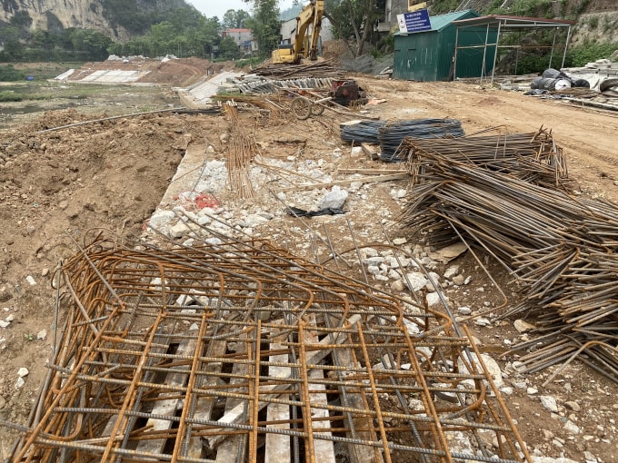 Sắt, thép không được che chắn đã bị xuống cấp trầm trọng