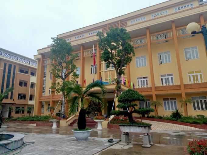 Trụ sở UBND huyện Khoái Châu