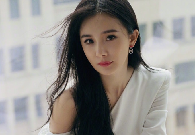 Dương Mịch hiện là người đẹp đắt giá và có tầm ảnh hưởng nhất showbiz Hoa ngữ trong 3 tháng đầu năm 2021.