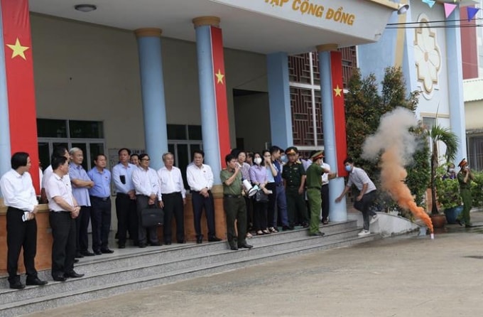 Đoàn công tác của Ủy ban Thường vụ Quốc hội - Hội đồng Bầu cử Quốc gia và chính quyền địa phương chứng kiến buổi diễn tập của Công an TP. Biên Hòa