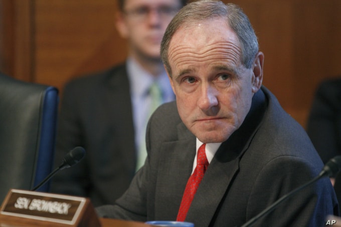 Thượng nghị sĩ của đảng Cộng hòa Jim Risch ủng hộ dự luật tài trợ cho Ukraine trong bối cảnh căng thẳng Nga - Ukraine - Ảnh: Reuters