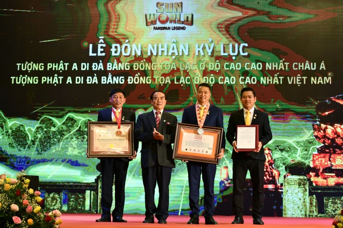 Lễ kỷ niệm 5 năm thành lập Sun World Fansipan Legend.