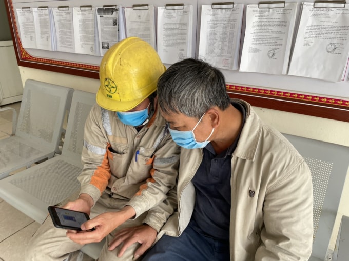 PC Ha tinh tuyen truyen hoa don tien 2