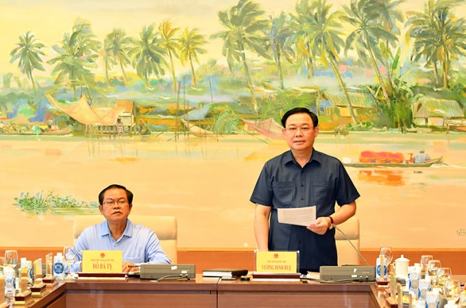 Chủ tịch Quốc hội Vương Đình Huệ, Phó Chủ tịch Quốc hội Đỗ Bá Tỵ làm việc với Ủy ban Quốc phòng và An ninh Quốc hội.