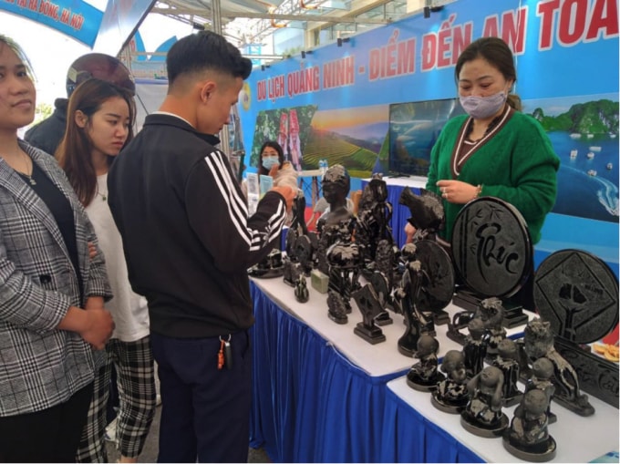 doc dao nghe dieu khac than da tai vung dat mo quang ninh hinh 6