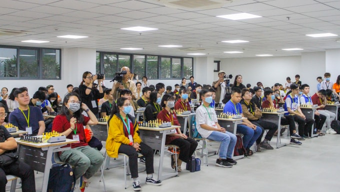 Các kỳ thủ chuẩn bị bước vào giải đấu