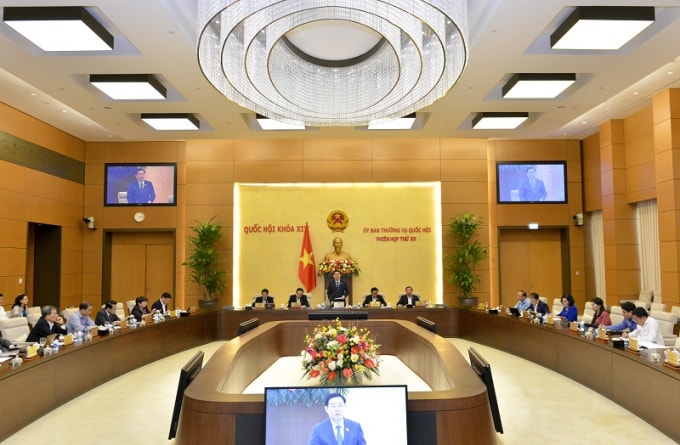 Quang cảnh phiên họp.