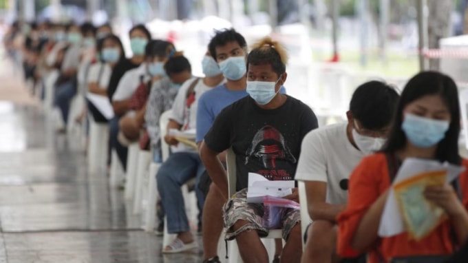 Chưa đầy 30 ngày, Thái Lan ghi nhận hơn 57.000 ca nhiễm. Ảnh: EPA.