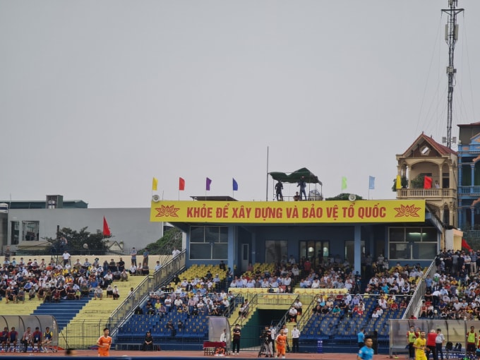 Trận Đông Á Thanh Hóa và Hoàng Anh Gia Lai thi đấu không có khán giả