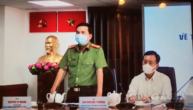 Đại tá Nguyễn Sỹ Quang - Phó Giám đốc CA TP. HCM thông tin với báo chí. Ảnh: HT