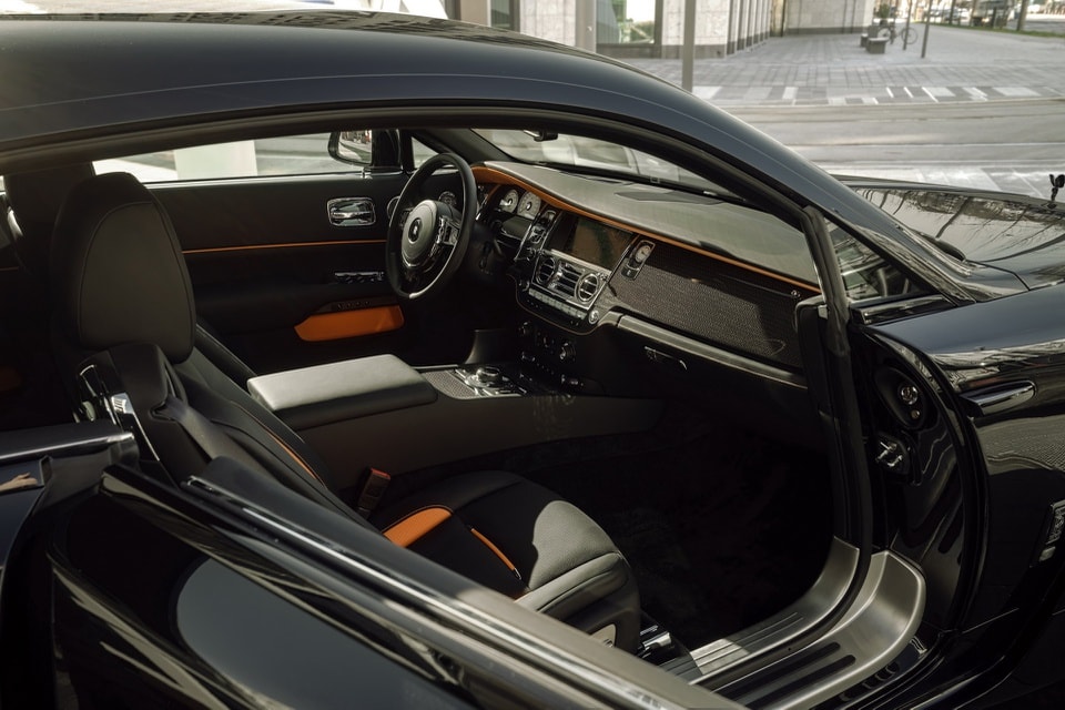 Rolls-Royce Wraith Black Badge bản đặc biệt có tên là Spofec Overdose. Ảnh: Spofec