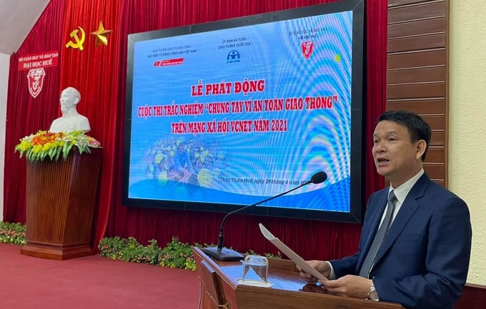 Nhà báo Phạm Đức Thái – Phó Bí thư Đảng ủy, Ủy viên Ban Biên tập Báo điện tử Đảng Cộng sản Việt Nam, đại diện Ban Tổ chức Cuộc thi phát biểu khai mạc Lễ phát động. (Ảnh: Anh Tuấn)