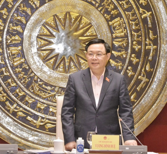 Chủ tịch Quốc hội Vương Đình Huệ phát biểu tại buổi làm việc.