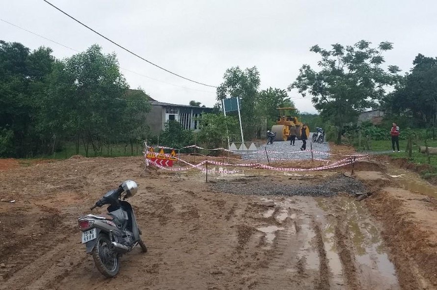 Hiện trường nơi bé trai 4 tuổi bị đuổi nước dẫn đến tử vong. Ảnh: tienphong.vn