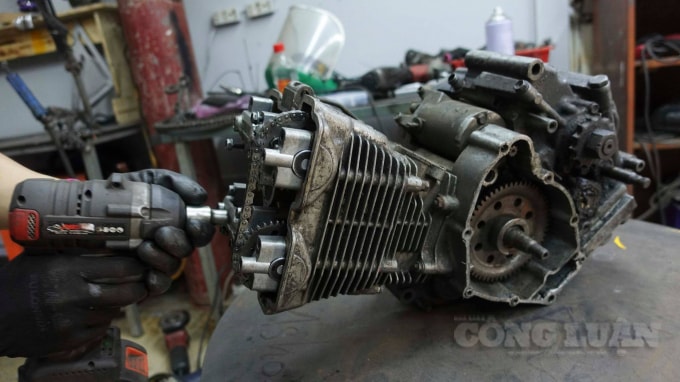 Anh Tuấn Anh dùng số tiền dành dụm 5 năm đi làm thêm để mua đồ nghề khởi nghiệp