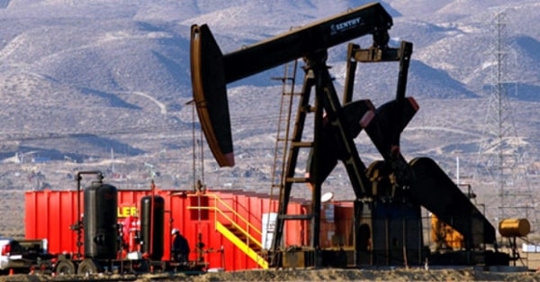 Cả hai loại dầu Brent và WTI có phiên giảm mạnh nhất hơn 3 tuần trong phiên 30/4