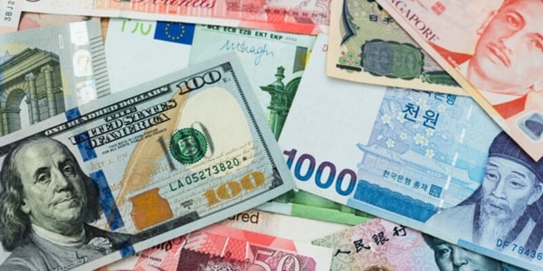 Đồng USD tăng mạnh trở lại trước thông tin các ngân hàng Trung ương lớn không giảm nguồn cung tiền ra thị trường