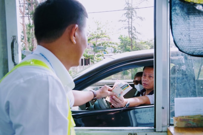 Khoảng 30 nghìn lượt xe qua trạm thu phí hầm Hải Vân 2 trong 2 ngày nghỉ lễ. Ảnh: TL