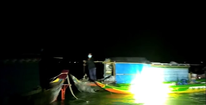 28 người trong 6 gia đình nhập cảnh trái phép vào Việt Nam bị phát hiện, ngăn chặn. Ảnh: vtc.vn