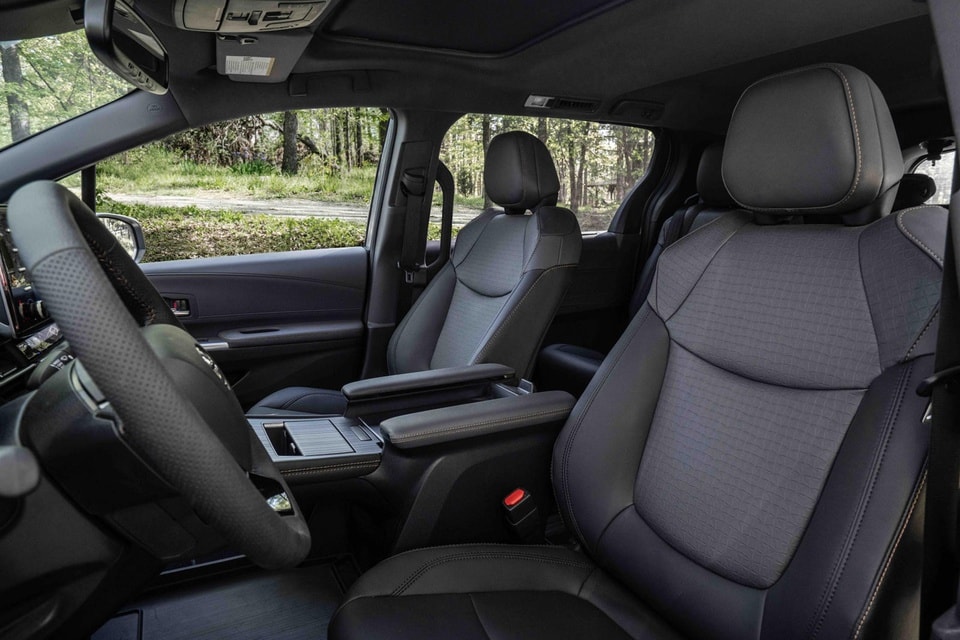 Toyota Sienna Woodland Special Edition. Ảnh: Toyota