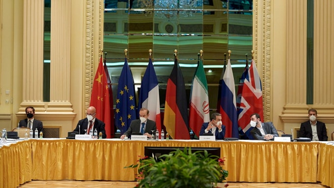 Các quan chức của nhóm P5+1 và Iran họp tại Vienna, Áo, để đàm phán về kế hoạch đưa Iran và Mỹ trở lại Thỏa thuận hạt nhận Iran năm 2015 - Ảnh: Reuters