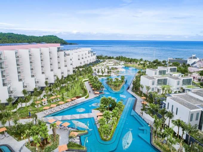 Premier Residences Phu Quoc Emerald Bay.