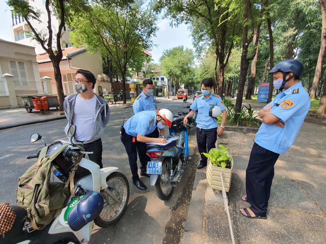 Thanh Hóa xử phạt 19 triệu đồng 15 người ở Sầm Sơn không tuân thủ quy định phòng dịch. Ảnh: minh họa
