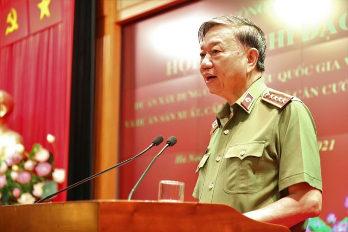 Ủy viên Bộ Chính trị, Bộ trưởng Bộ Công an, Đại tướng Tô Lâm phát biểu chỉ đạo tại cuộc họp.