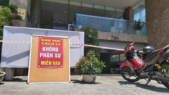 Lực lượng chức năng đã phong tỏa khách sạn Phú An. Ảnh: TL