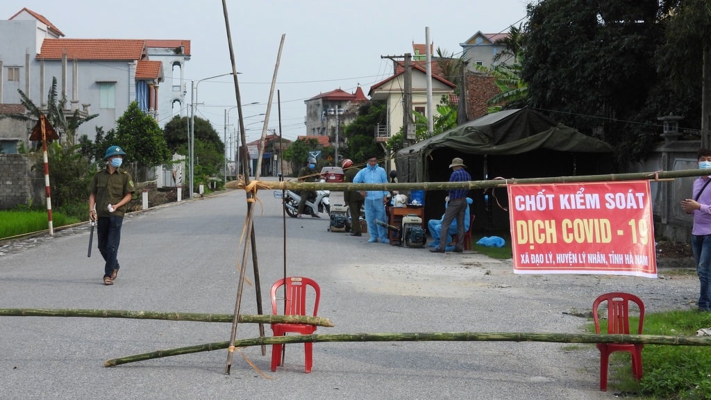 Hà Nam phong tỏa thêm 3 thôn nằm ngoài khu vực tâm dịch xã Đạo Lý. Ảnh: TL