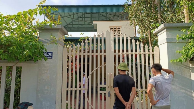 Ngôi nhà xảy ra vui việc.