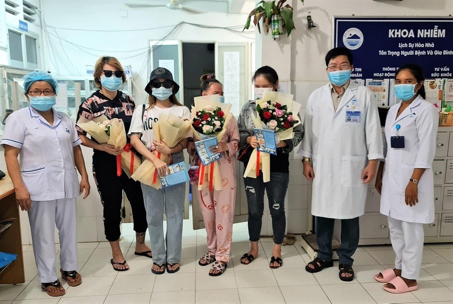 Hai bệnh nhân ở Bình Phước dương tính Covid-19 điều trị tại Tây Ninh đã xuất viện. Ảnh: TL