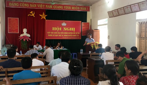 Một hội nghị tiếp xúc cử tri tại huyện Yên Sơn, tỉnh Tuyên Quang.