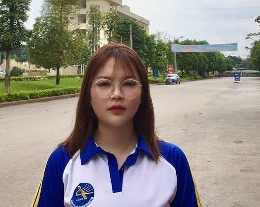 Em Chẩu Thu Phương (21 tuổi), sinh viên Trường Đại học Kinh tế và Quản trị kinh Doanh (Thái Nguyên)