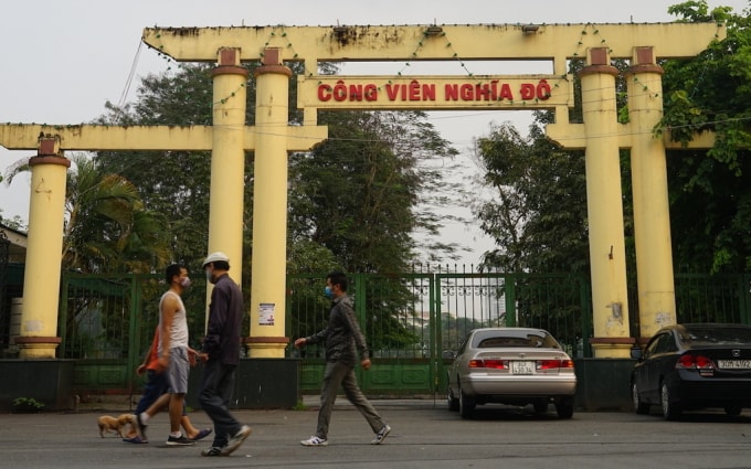 Hà Nội đóng cửa vườn hoa, công viên. Ảnh: IT