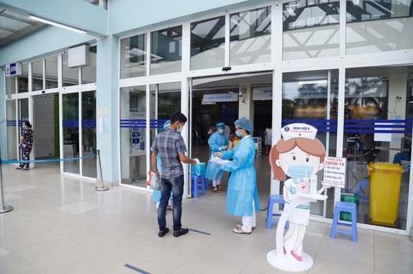 Các cơ sở y tế trên địa bàn Hà Nội tăng cường các biện pháp phòng chống dịch Covid-19. Ảnh minh hoạ