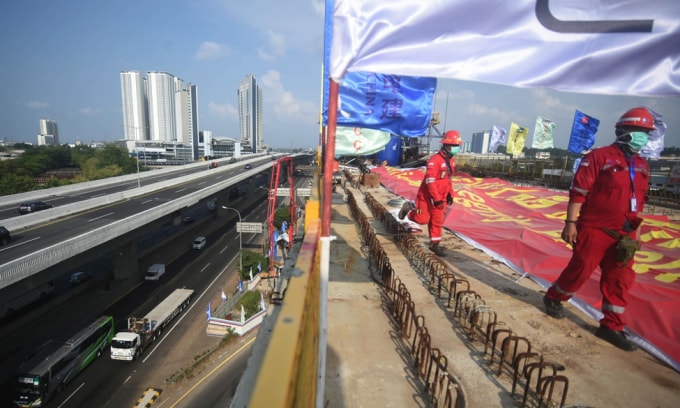 Bắc Kinh đã liên tục yêu cầu các địa phương xem xét kĩ lưỡng trước khi mở rộng các dự án cơ sở hạ tầng “có quy mô lớn” nhằm tránh rủi ro nợ tăng cao. Ảnh: Global Times.
