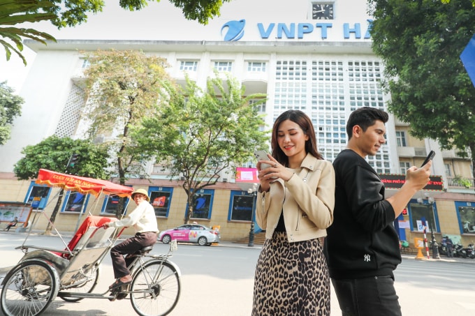 Khách hàng hãy truy cập ứng dụng My VNPT chọn chương trình “Thank you, 25 – Săn Apple”.