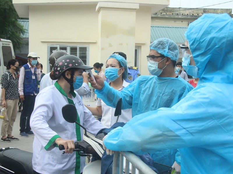 Phong tỏa Bệnh viện Phổi Lạng Sơn vì ca dương tính Covid-19. Ảnh: TL
