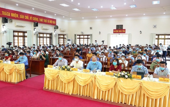 Quang cảnh Hội nghị tiếp xúc cử tri