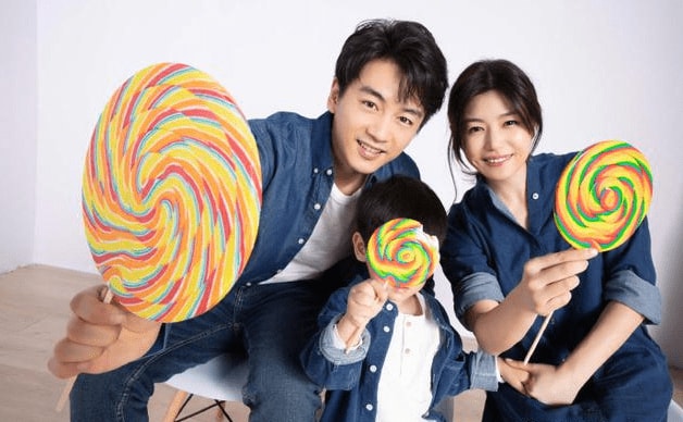 Trần Hiểu và Trần Nghiên Hy là đôi vợ chồng rất được ngưỡng mộ tại showbiz.