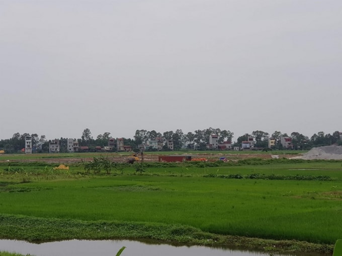 Chỉ cách Dự án đầu tư xây dựng khu nhà ở đấu giá QSDĐ tại phường Khúc Xuyên chưa đầy 100m là một dự án khác đang được san lấp, giải phóng mặt bằng. Các dự án này nằm bám hai bên đường 286 mới đang được thi công.
