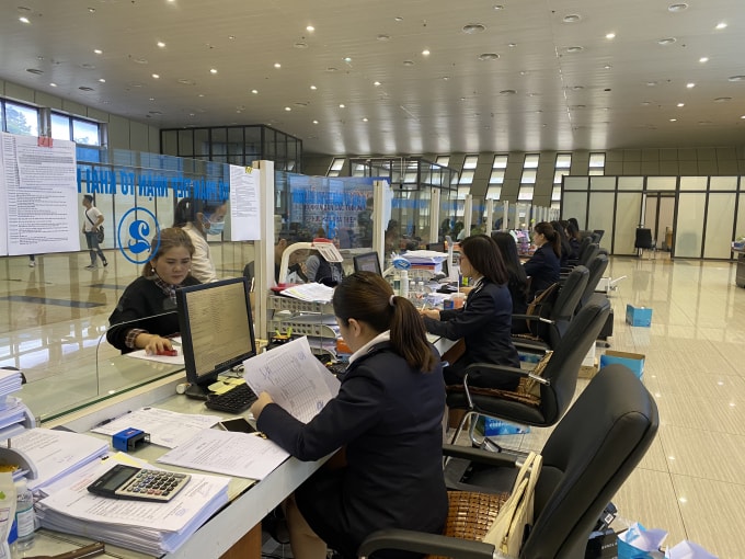 Ngành Hải quan thu 4 tháng đầu năm đạt 40,62% dự toán năm 2021. Ảnh: Dương Lâm