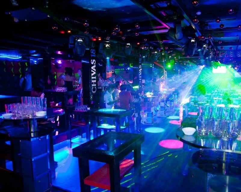 Vĩnh Long tạm dừng hoạt động karaoke, quán bar và massage từ ngày 12/5. Ảnh: TL